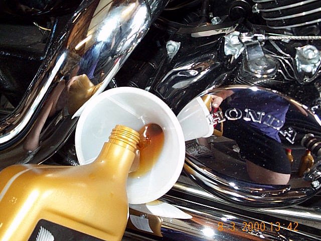 How to check oil level honda shadow 750 #3